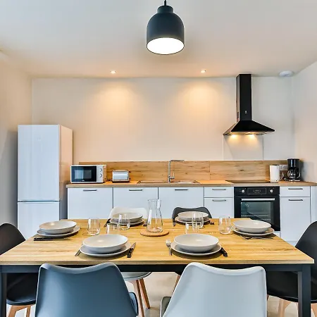 Baya - Jolie Maison Pour 6p Proche Du Centre-ville Holiday home *