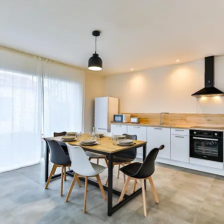 Holiday home Baya - Jolie Maison Pour 6p Proche Du Centre-ville *